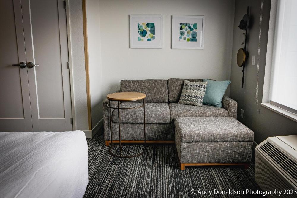 King Studio with Sofa Bed interior